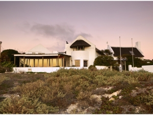 Abalone House and Spa exterior view of building