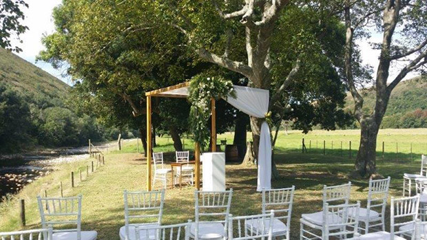 Somerset Gift Wedding Venue Outdoor Wedding Ceremony